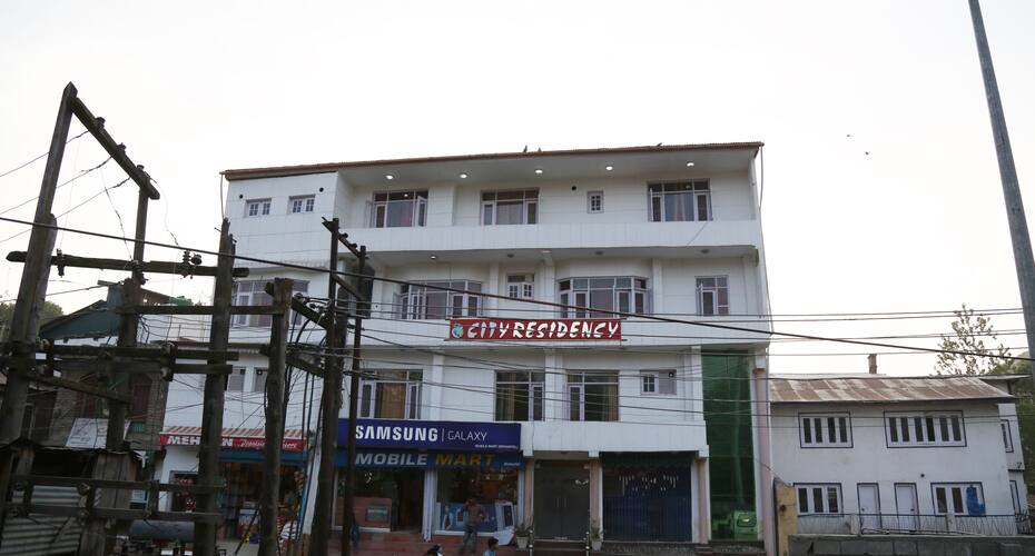Hotel City Residency by Ackee Tree, Srinagar 1